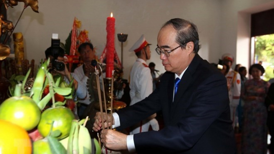 HCM City’s leaders commemorate late President Ho Chi Minh