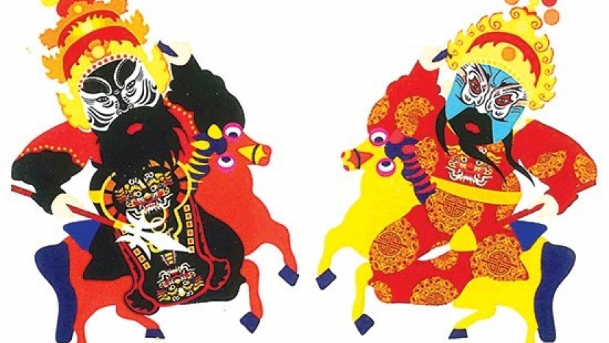 Hoa Sen grad turns classic characters into papercraft