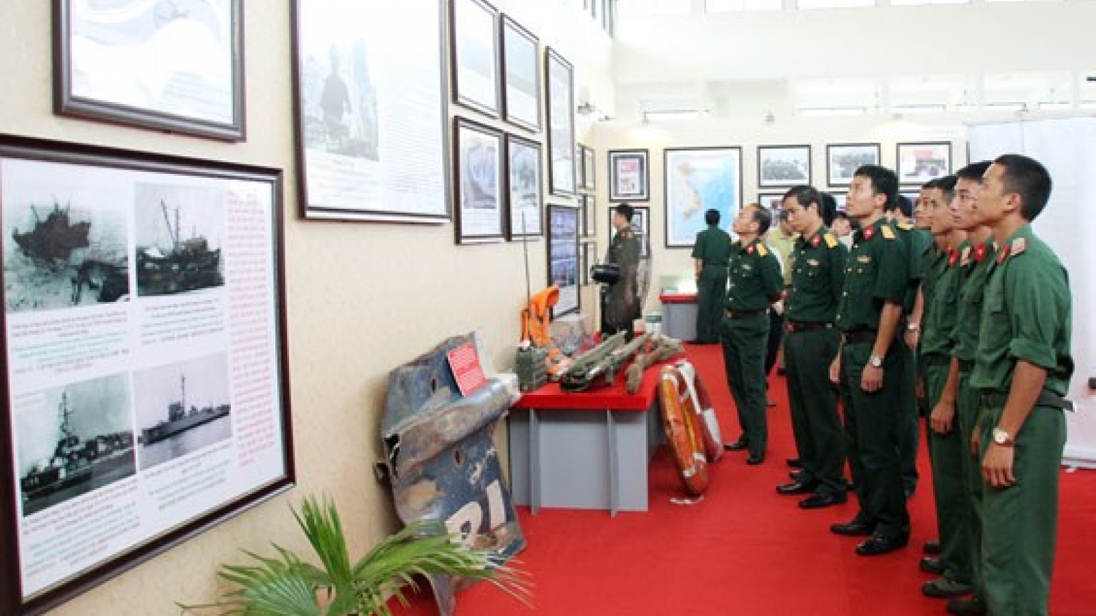 Hoang Sa-Truong Sa exhibition comes to Thai Nguyen