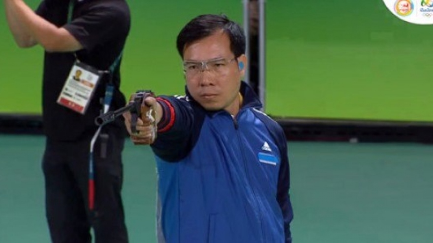 Hoang Xuan Vinh ranks second in 10m air pistol shooting worldwide