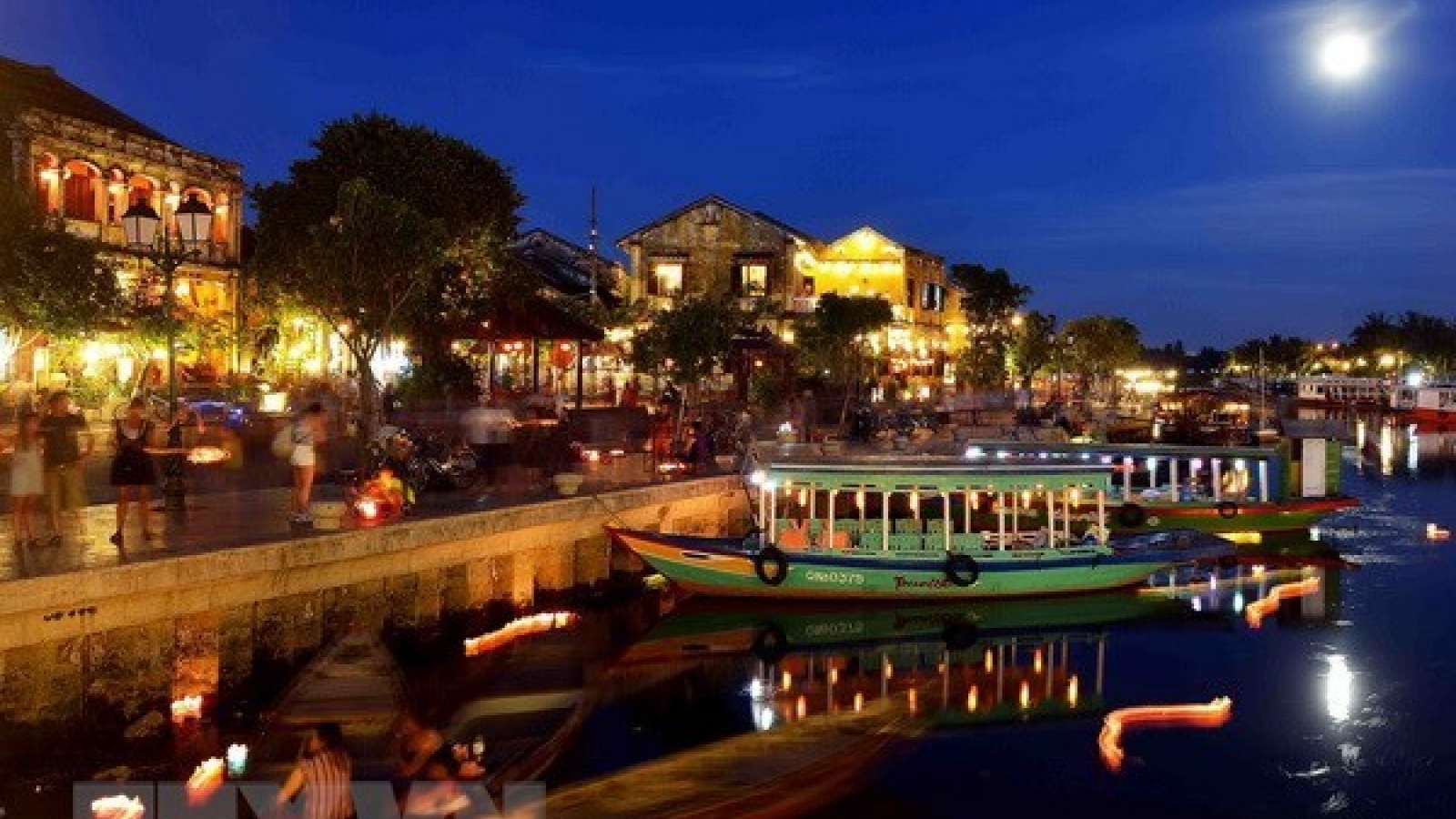 Hoi An takes measures to reduce single-use plastic products