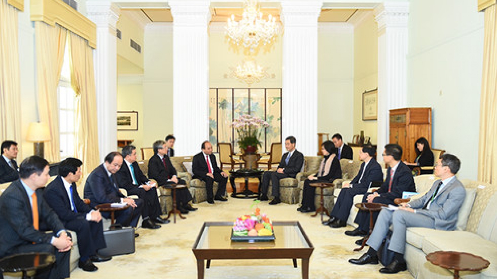PM proposes broader cooperation with Chinese Hong Kong