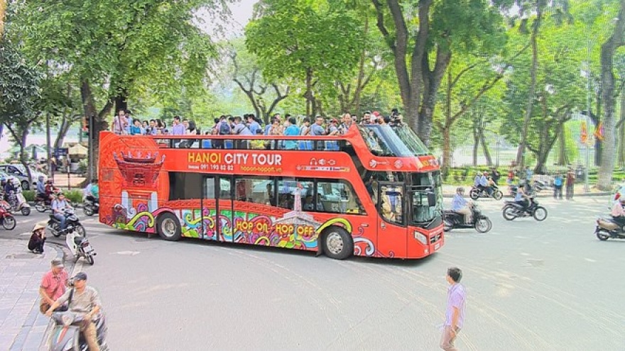 Hanoi hop-on hop-off tour costs less, offers more