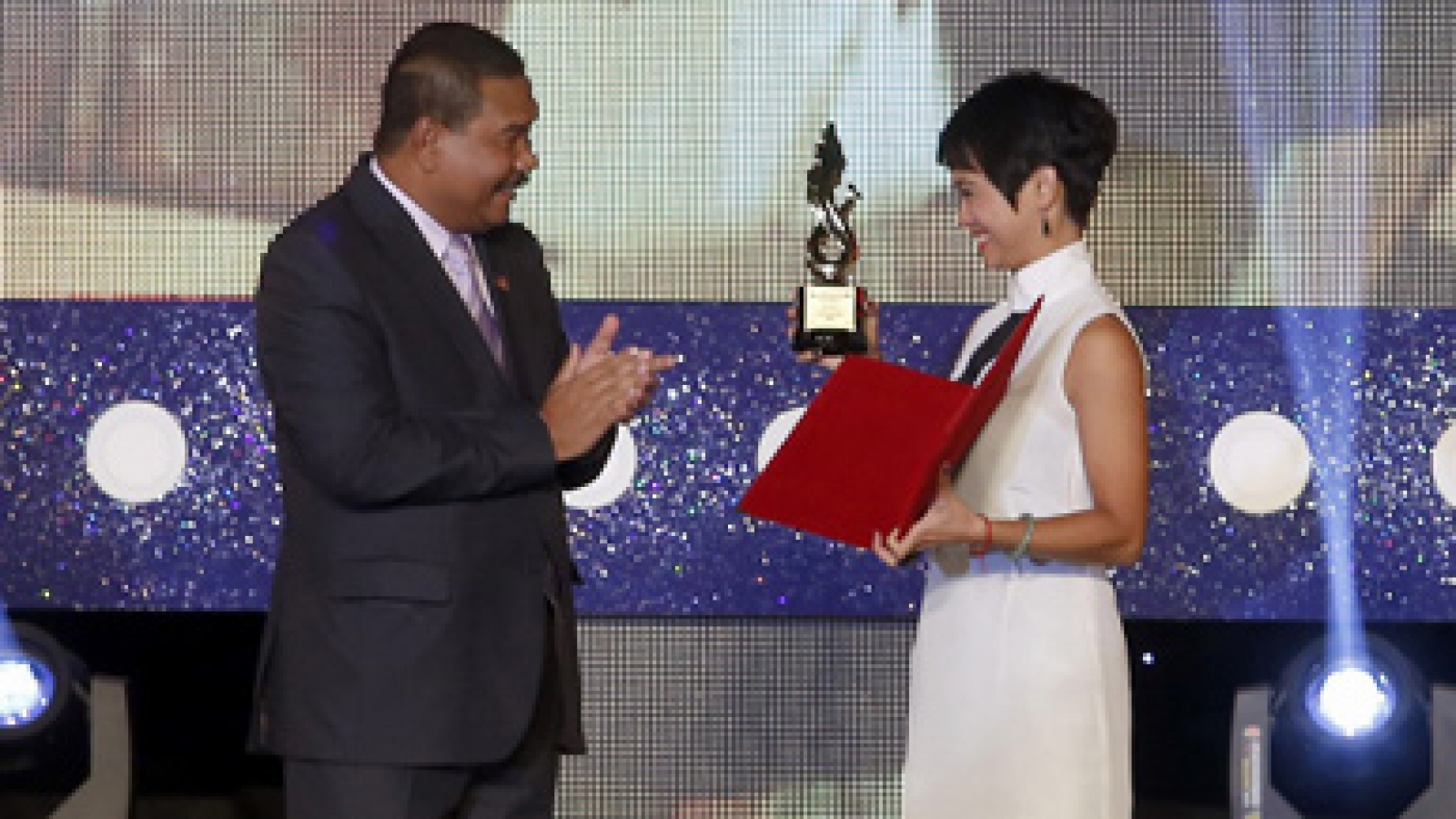 VOV Hot Radio wins ABU Special Jury Prize