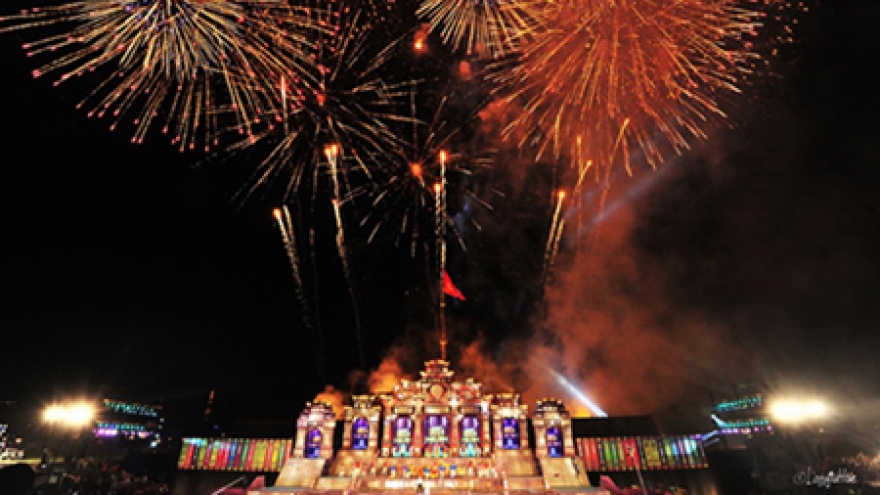 Hue Festival 2014 opens with style