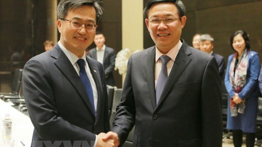 Deputy PM: Vietnam attaches importance to economic ties with RoK