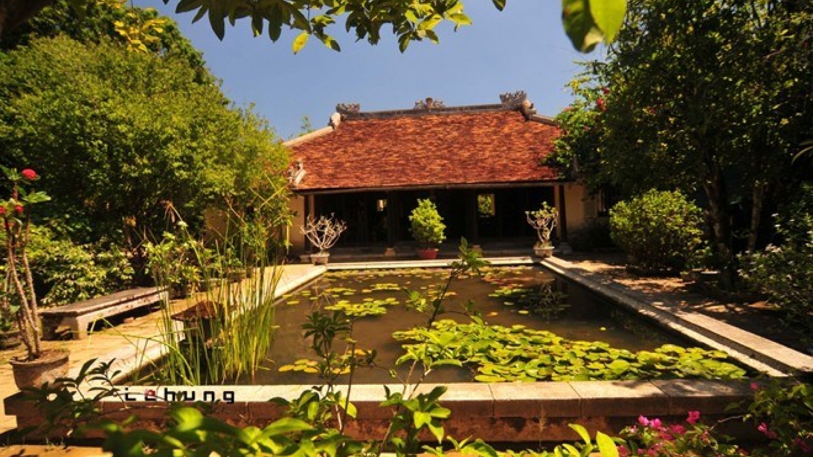 Hue struggles to protect garden houses