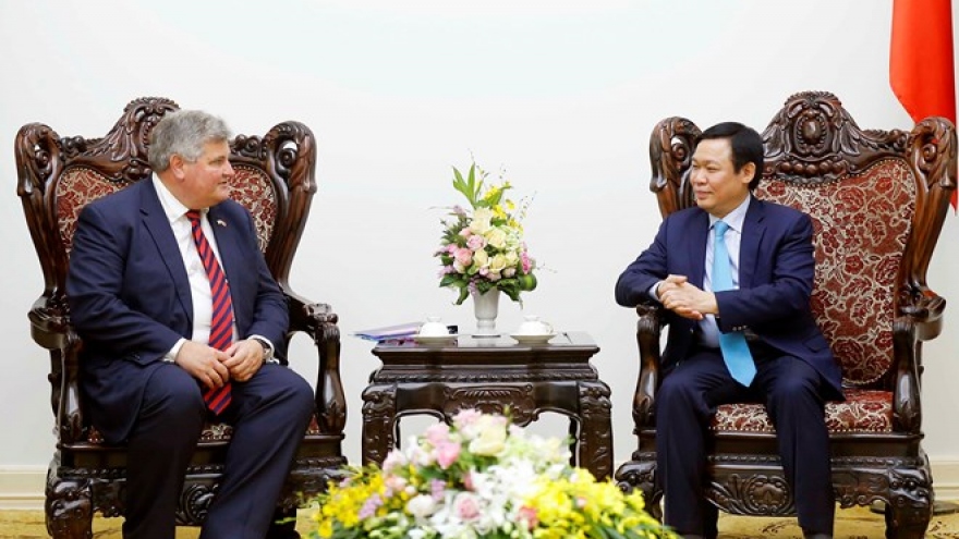 UK called to join economic restructuring in Vietnam