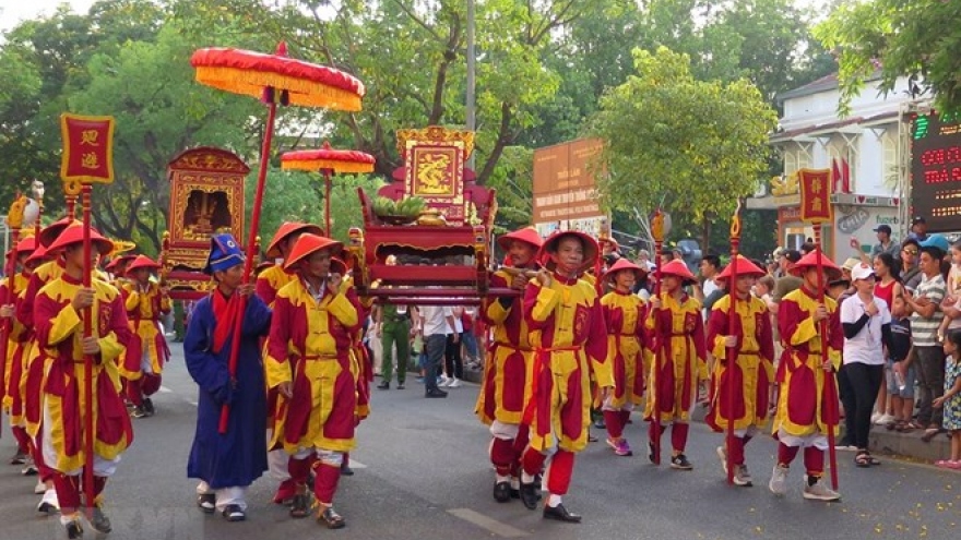 Hue Traditional Craft Festival: patrons of all crafts commemorated