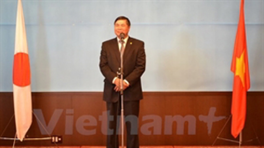NA Chairman meets Vietnamese diplomats
