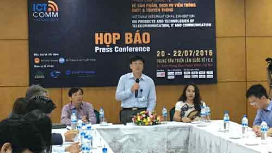 
        World’s top telecom brands converge on Hanoi
                              