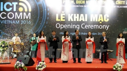 Vietnam ICT COMM 2016 opens in Hanoi