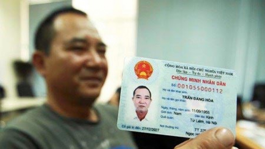 HCM City issues new 12-digit ID cards