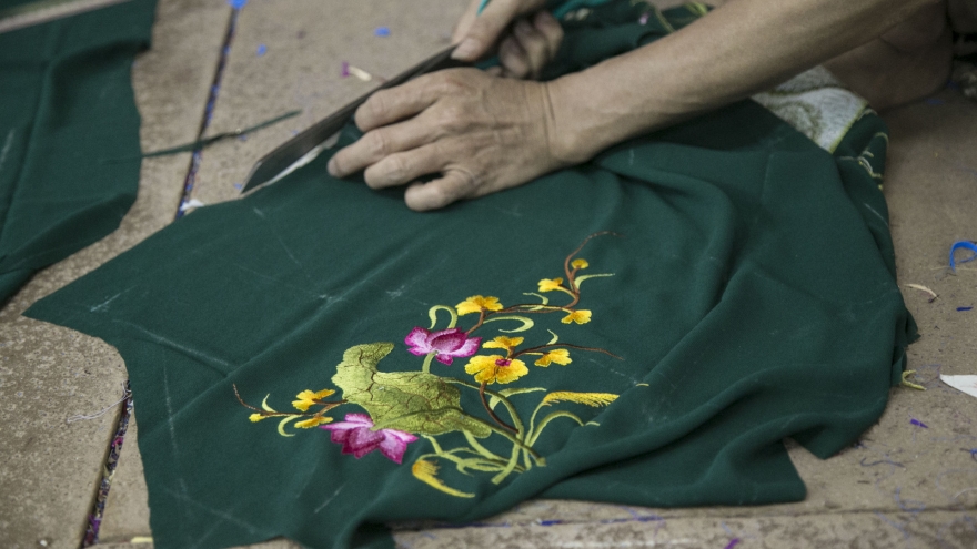 Outside Hanoi, a village of dressmakers