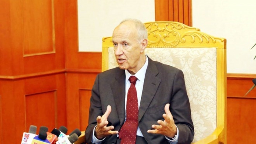 
        WIPO pledges to help Vietnam boost IP right enforcement
                              