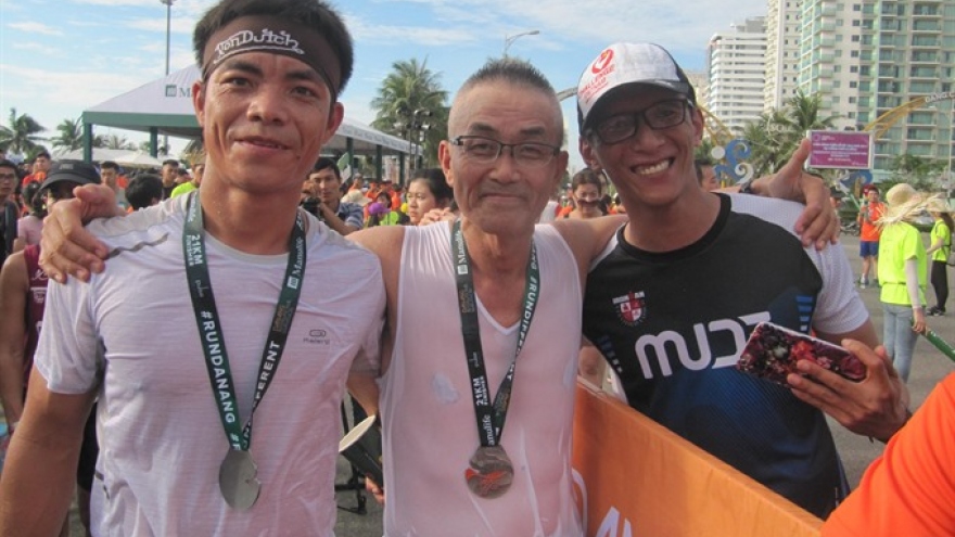 
        Danang marathon opens
                              
