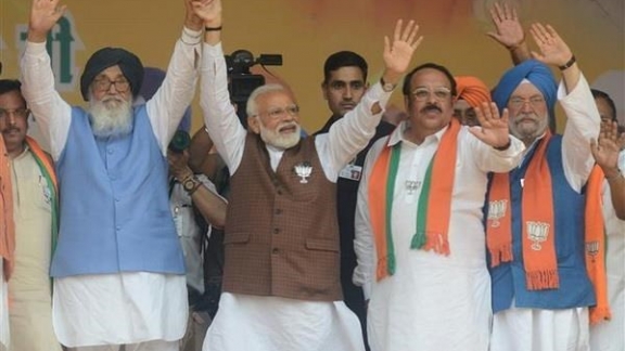 Government leader congratulates Indian PM