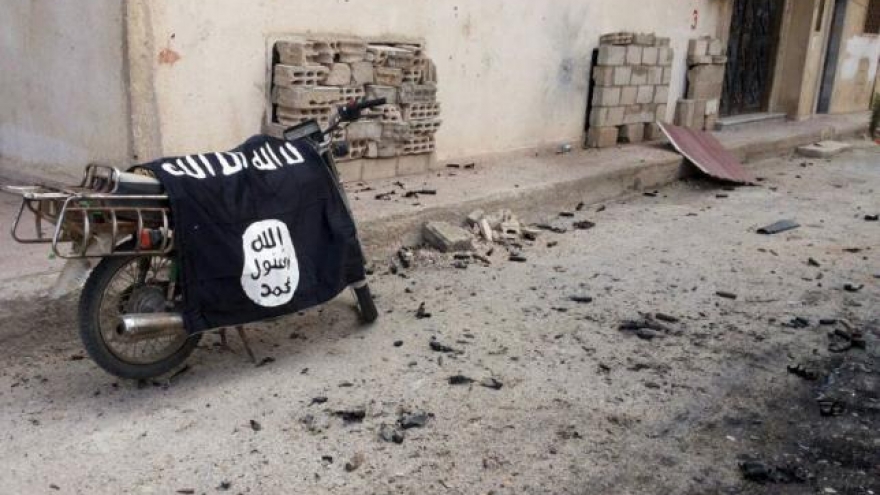 
        Islamic State boosts attacks in response to territorial losses: IHS
                              