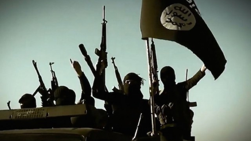 Indonesia jails four people over IS-linked terror plot