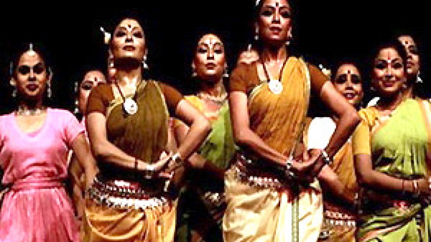 Indian Odissi dancers impresss in Vietnam