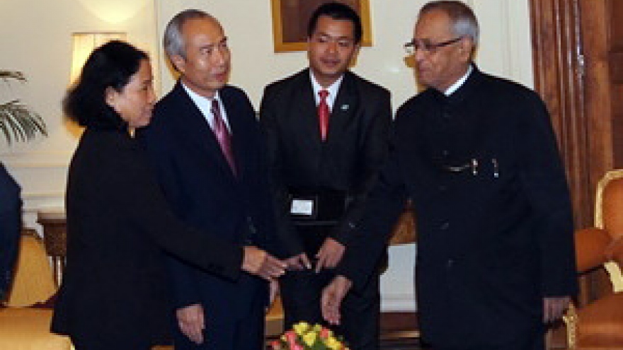 
        India Air Force Chief visits Vietnam to boost ties
                              