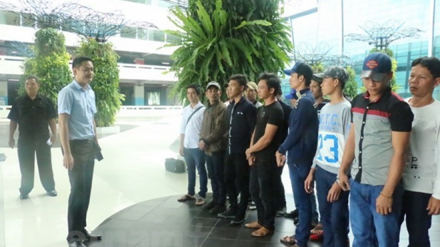 Indonesia returns 16 Vietnamese fishermen ahead of Tet