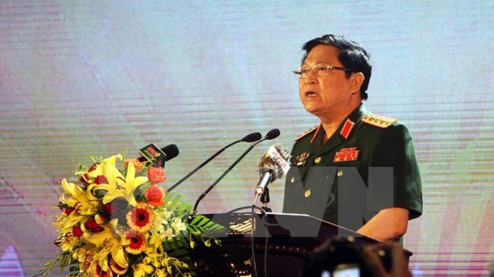 Defence Minister pays official visit to Indonesia