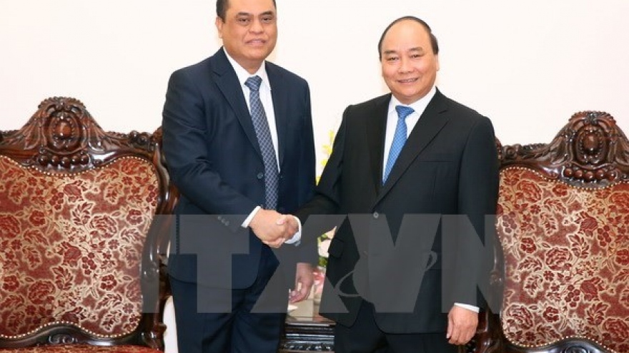 PM suggests reinforced security links with Indonesia