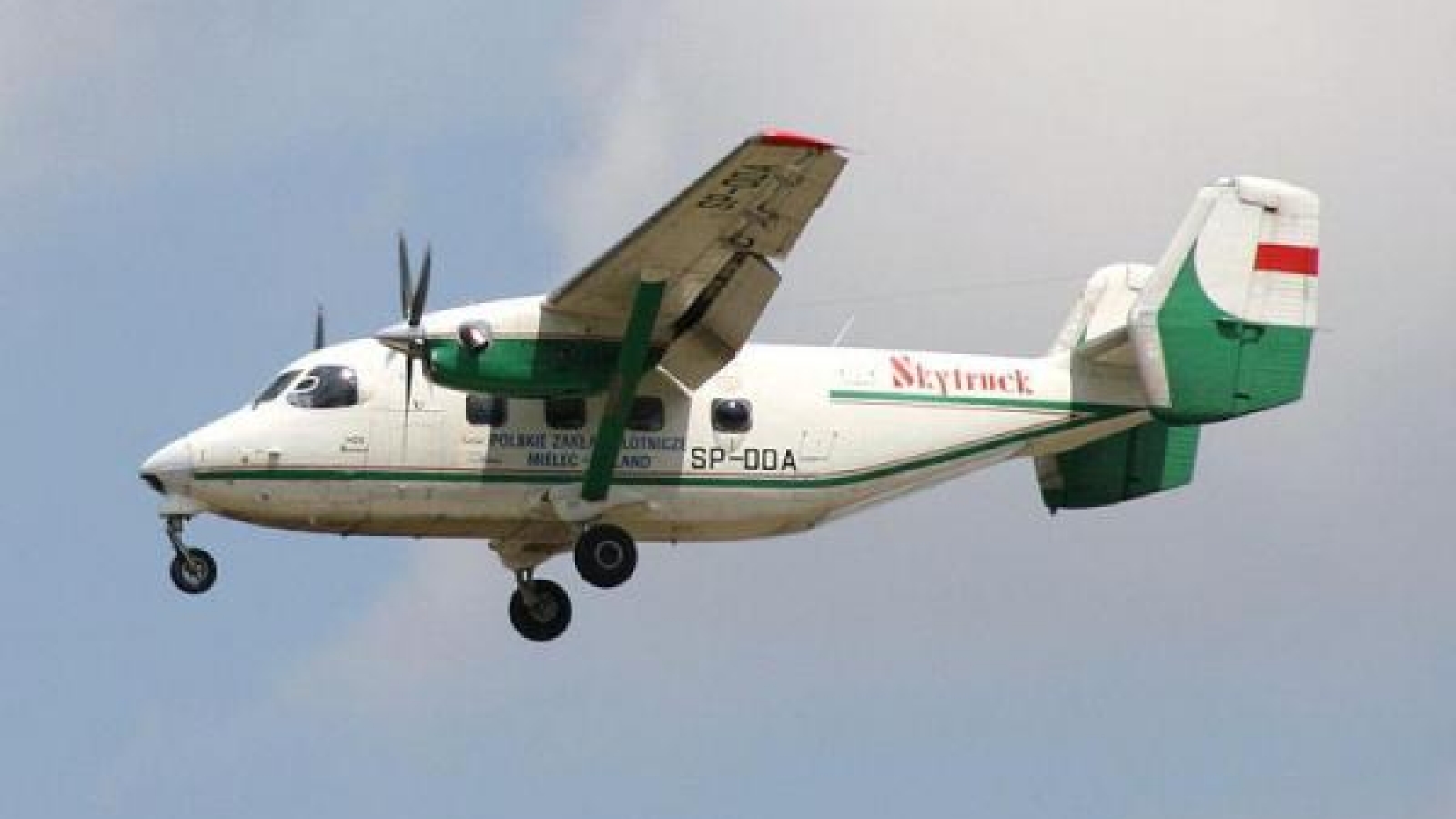 Indonesia: police plane crashes into the sea