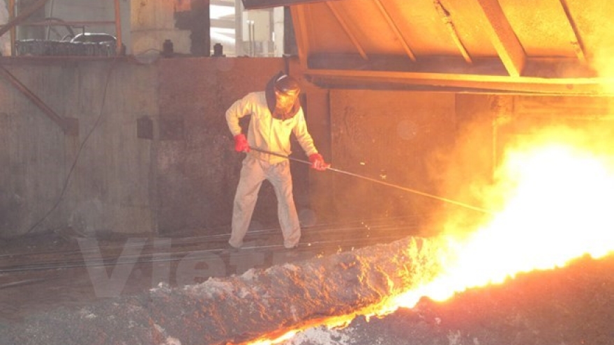 Industrial production index grows slightly in first quarter