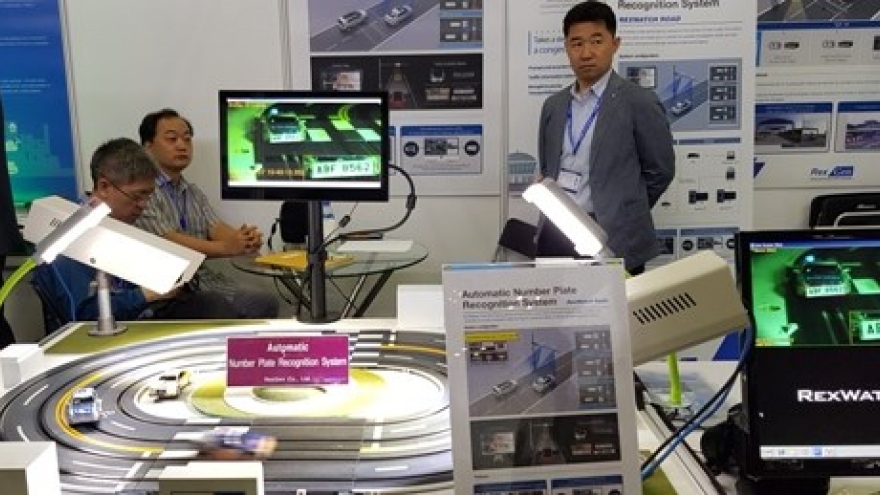 Int’l ICT, broadcasting, electronics expos open in HCM City