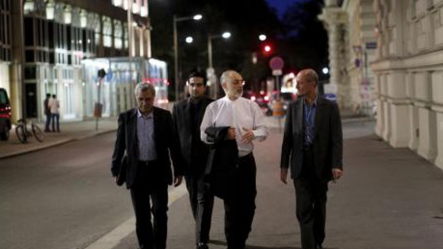 Iran deal reached, Obama hails step towards 'more hopeful world'