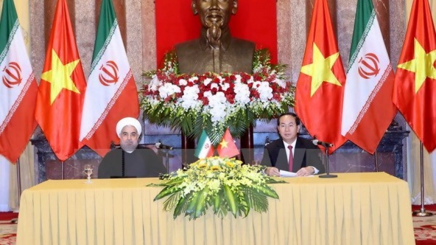 Iranian President winds up Vietnam visit