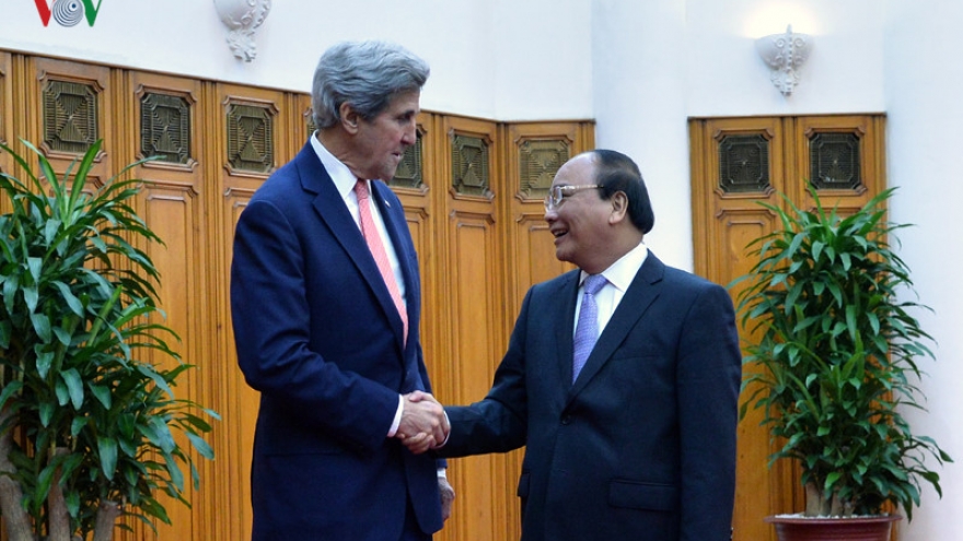 Kerry arrives in Vietnam on his last trip as secretary of state