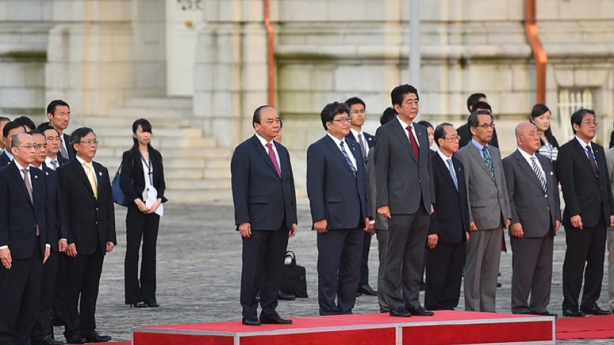 In photos: Day 3 of PM Phuc’s Japan visit