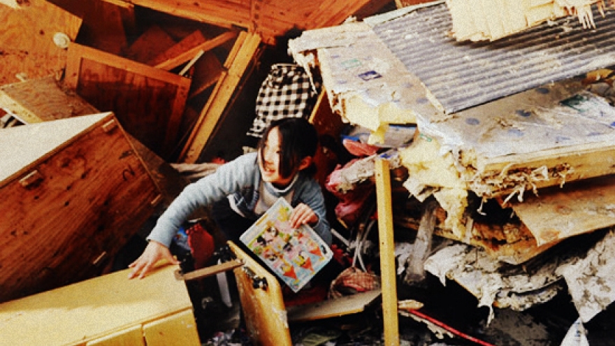 Photo exhibition on Japan disaster in Hanoi