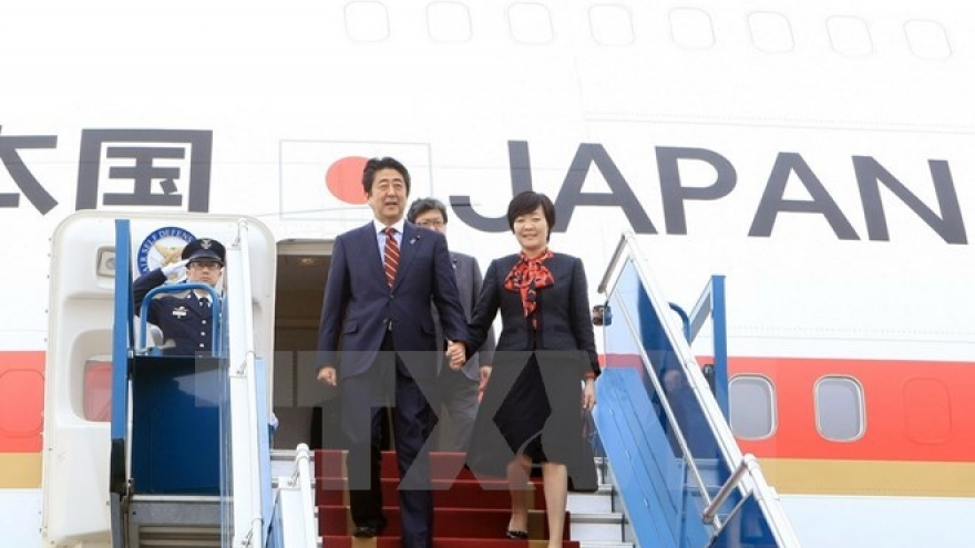 Japanese PM wraps up Vietnam visit