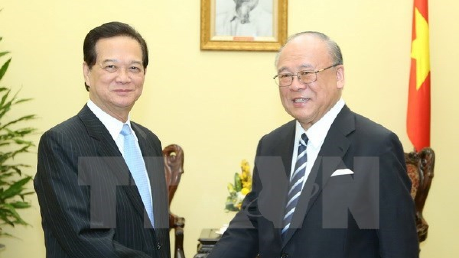 PM hosts advisor to Japan-Vietnam parliamentary alliance