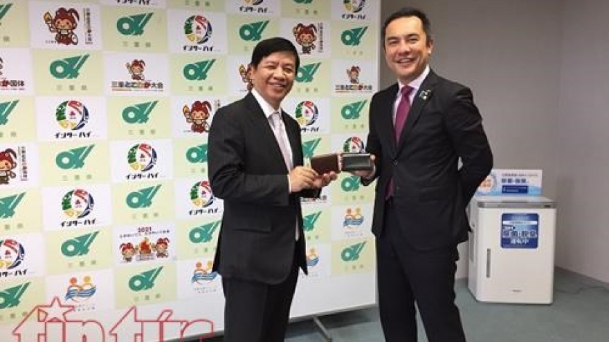 Vietnam steps up relations with Japanese localities
