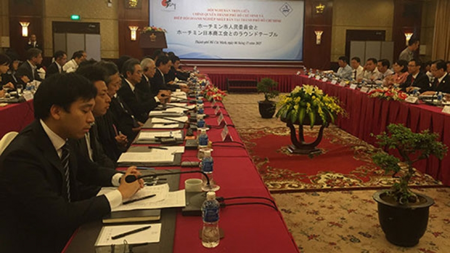 HCM City officials get earful from business leaders