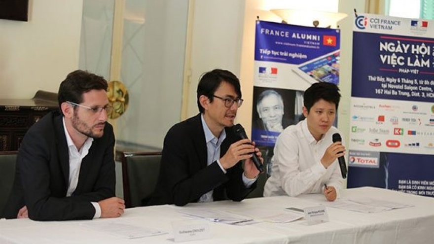 Jobseekers should actively acquire new skills, knowledge