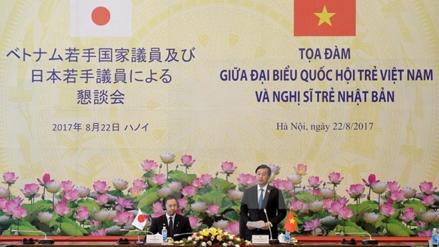 Vietnamese, Japanese young lawmakers meet in Hanoi