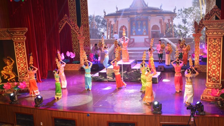 Khmer ethnic culture festival highlighted with fascinating activities 