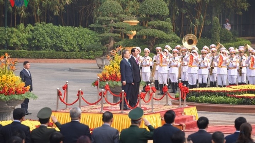 RoK President Moon Jae-in welcomed in Vietnam