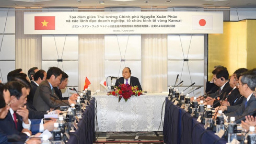 PM Phuc meets Japan’s Kansai businesses