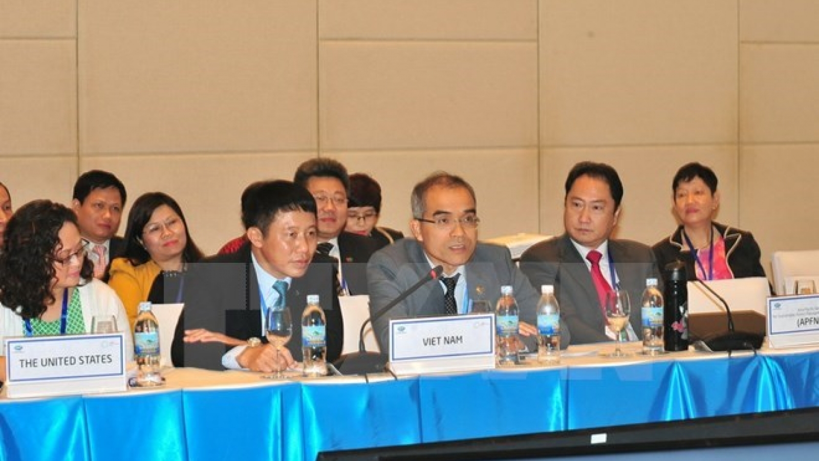 580 delegates participate in APEC activities