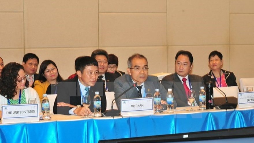 580 delegates participate in APEC activities