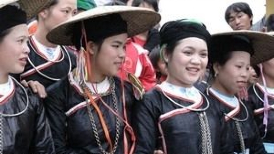 Khau Vai love market culture-tourism week opens