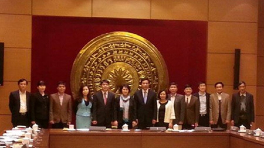 NA Secretariat makes debut