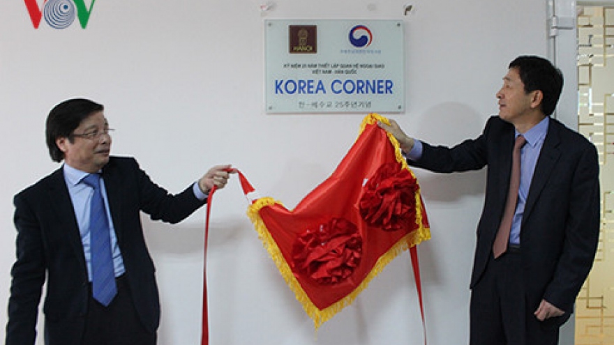 Korea Corner opens at Hanoi University